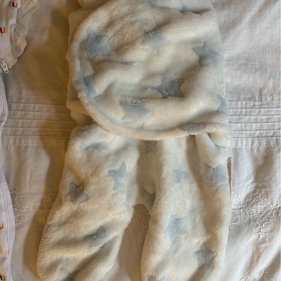 baby swaddles - Picture 3 of 6